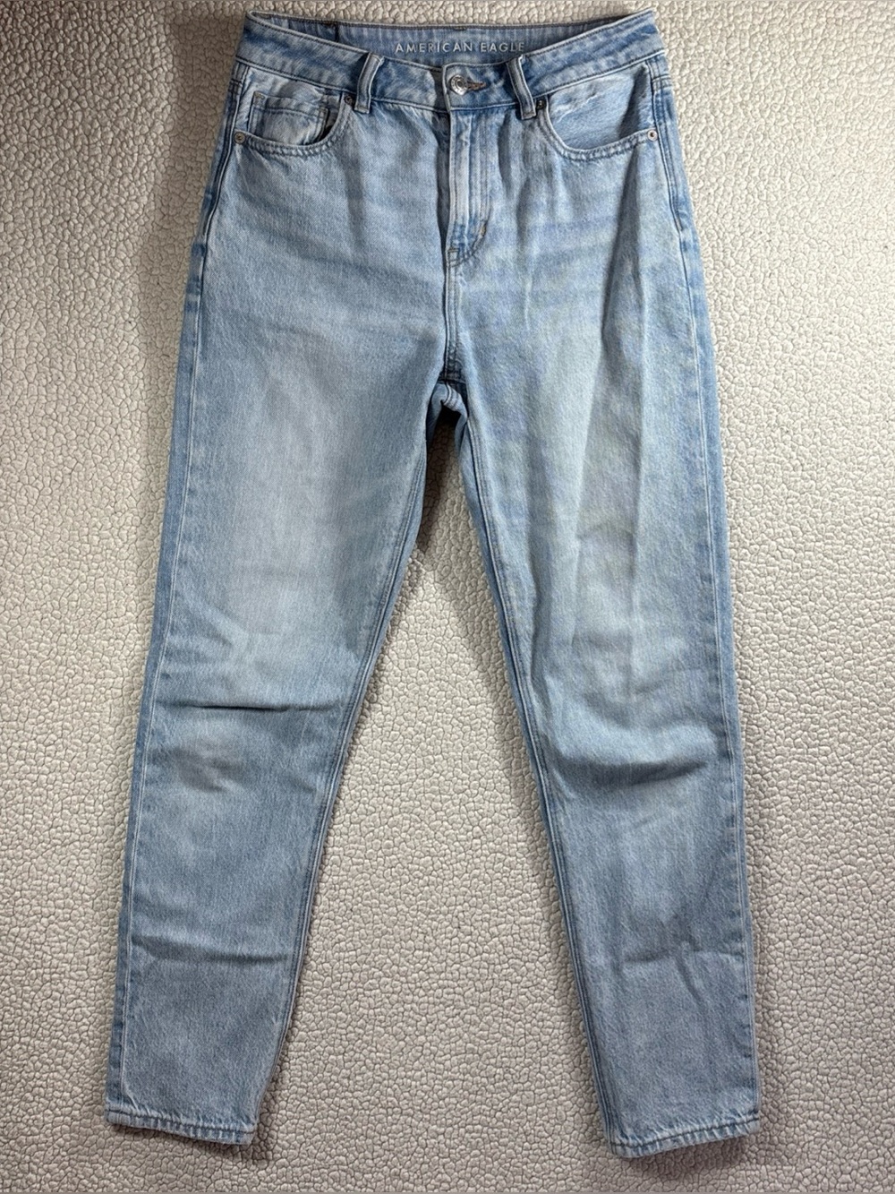 American Eagle Strigid Mom Jean Women Size 4 Long Stretch Light Wash Blue Jeans